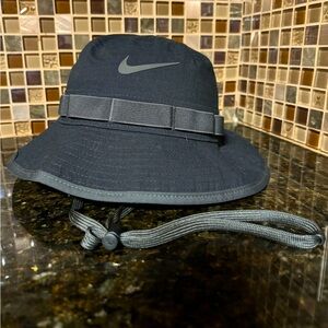 NWOT Nike Bucket Hat Black/Grey Size Small/Medium